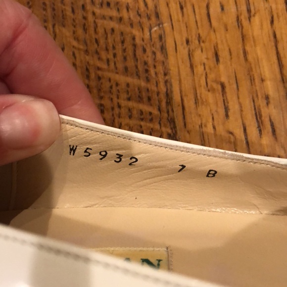 🇮🇹 Made in Italy 🇮🇹 Cole Haan Spectator Flats - Picture 8 of 8